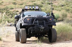 Toyota Tundra CrewMax 4x4 Zombie Apocalypse 2013 года 